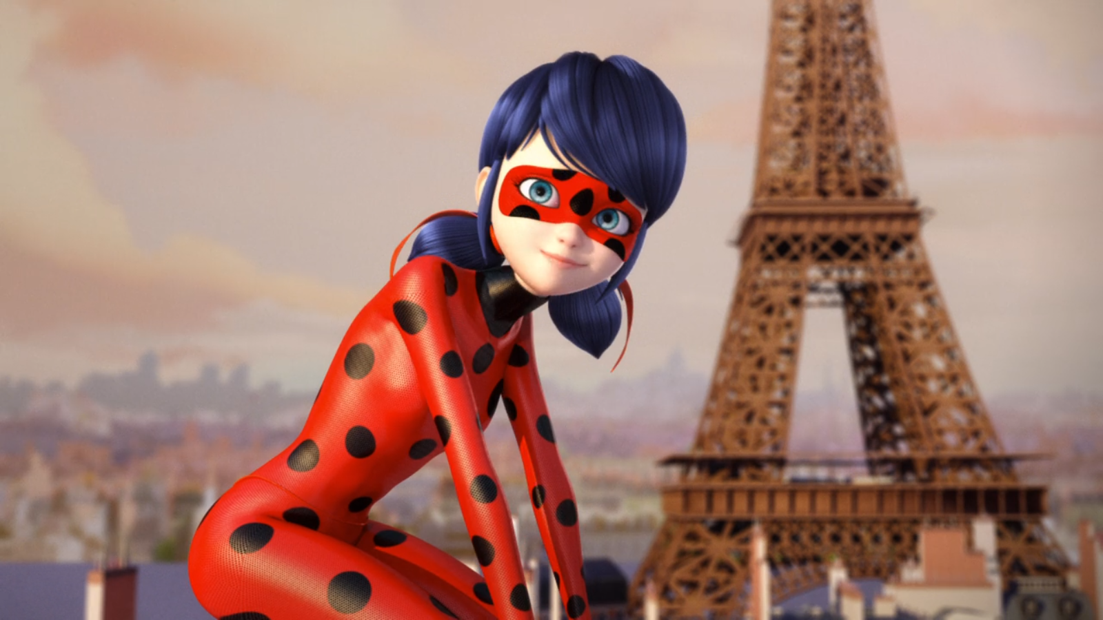 Which magical girl would win, Sailor Moon or Ladybug (Miraculous